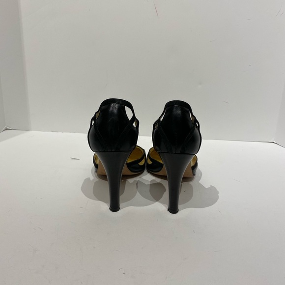 Kenneth Cole cut out pumps - Picture 3 of 5